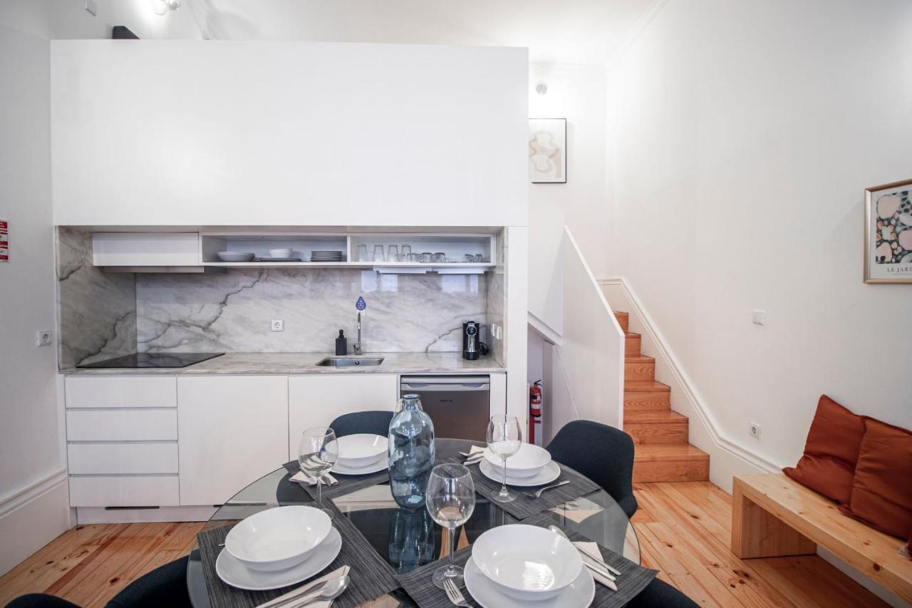 Wonderful Downtown Studio By Lovelystay Porto Exterior photo